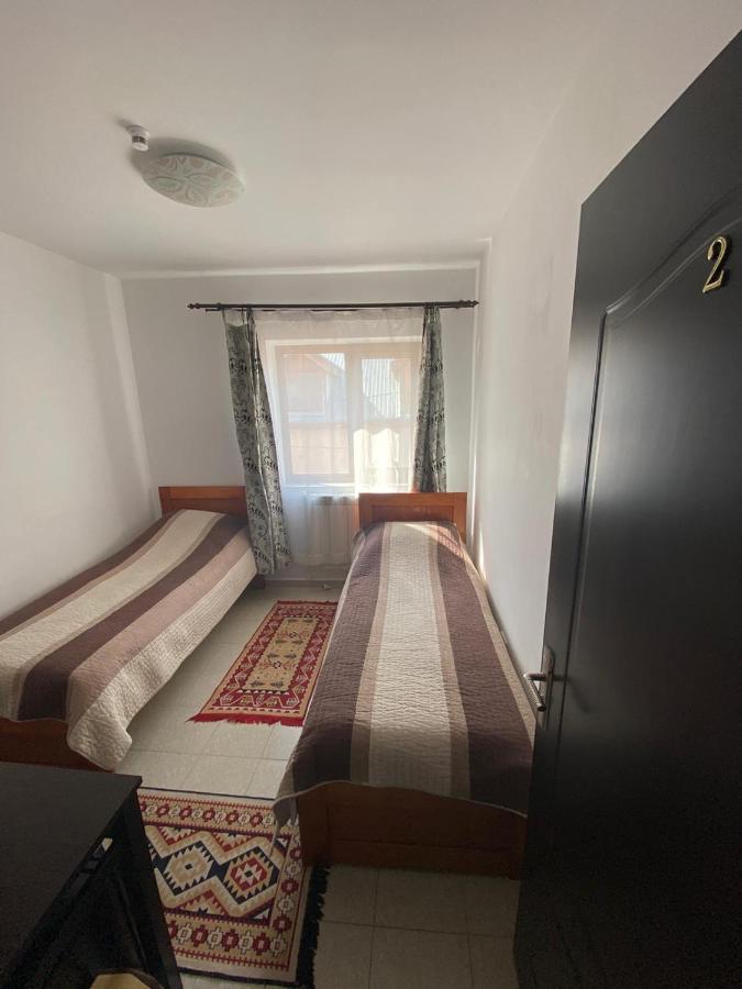 Casa Marguta Hotel Jászvásár Kültér fotó