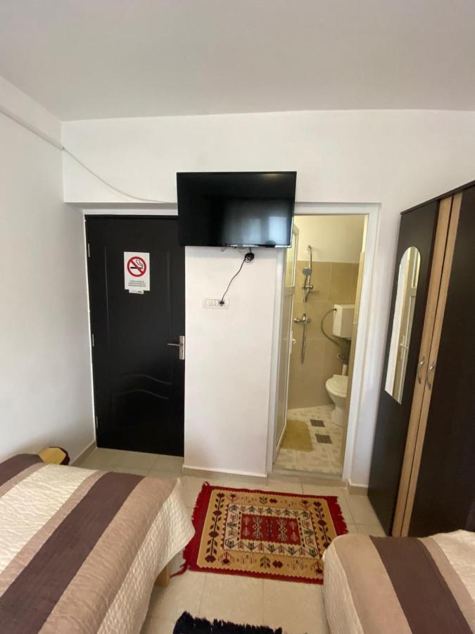 Casa Marguta Hotel Jászvásár Kültér fotó